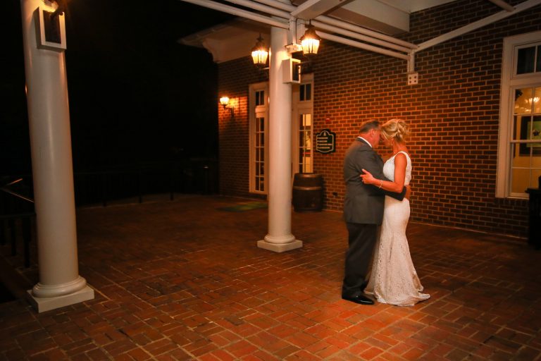 oneofakind photogrpahy wedding photos at the signature at west neck in virginia beach