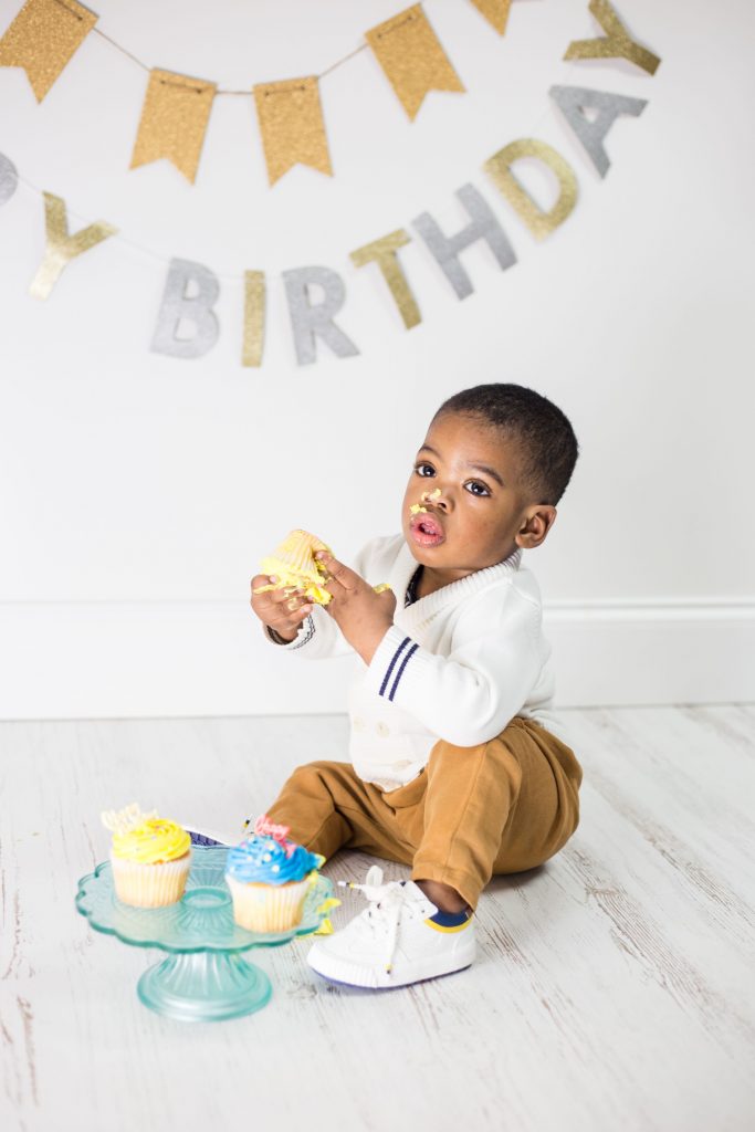 First Birthday Cake Smash Virginia Beach Photographer Oneofakind Photography Hampton Roads SOCIAL-28